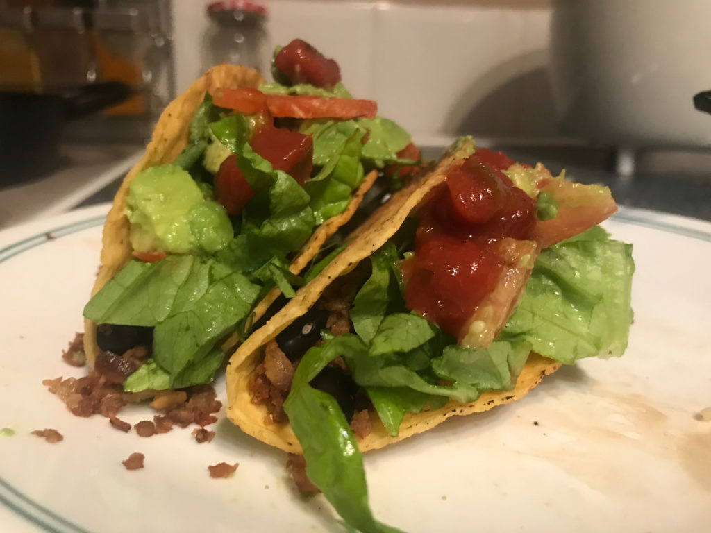 tacos with vegan meat